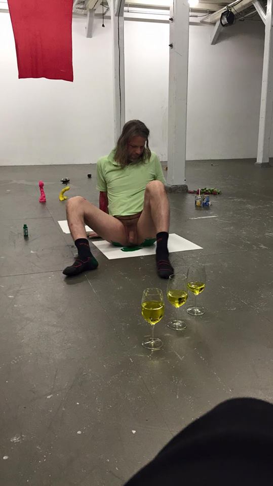 12665592_1086418201392478_1413063880_n